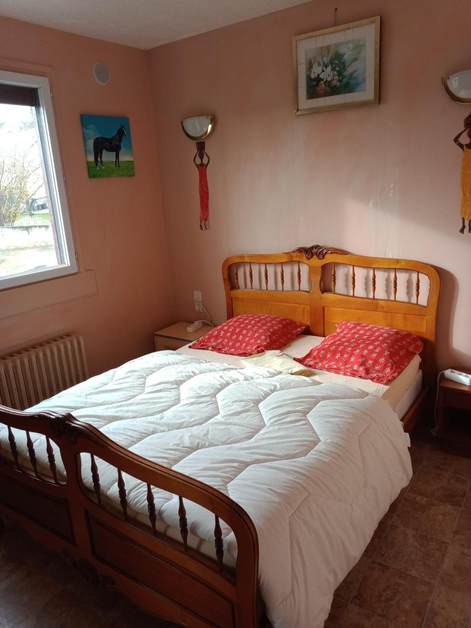 Maison Complete Montluçon Eksteriør billede